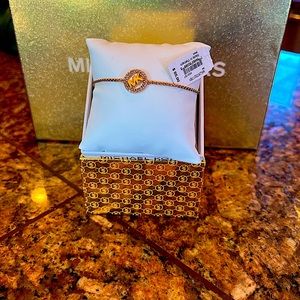 Micheal kors “pull string” bracelet